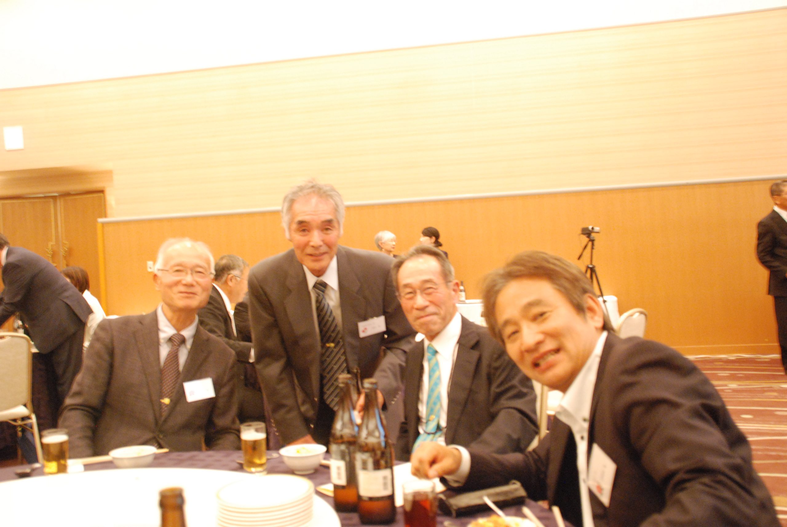 第21回酪農学園大学獣医同窓会会長賞「三愛賞」授賞祝賀会報告